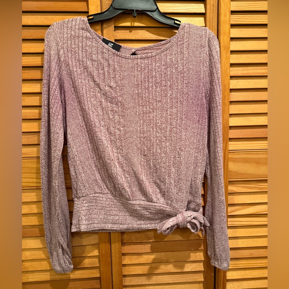 Women's Purple Knit Top